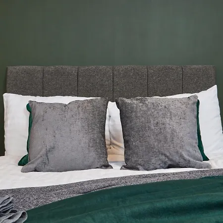 Number One - The Exquisite Emerald Abode Harrogate